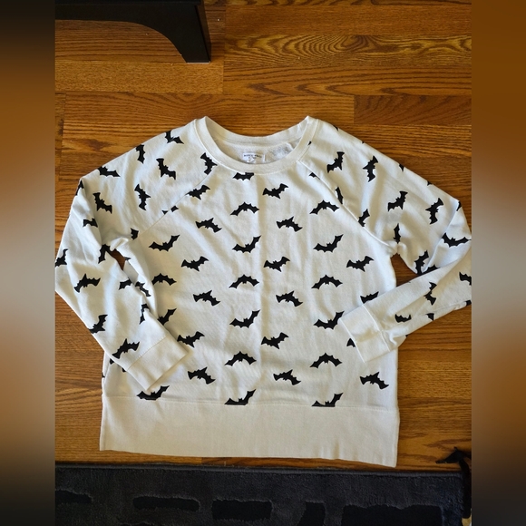 Target Bat Pattern Sweater - Picture 1 of 4